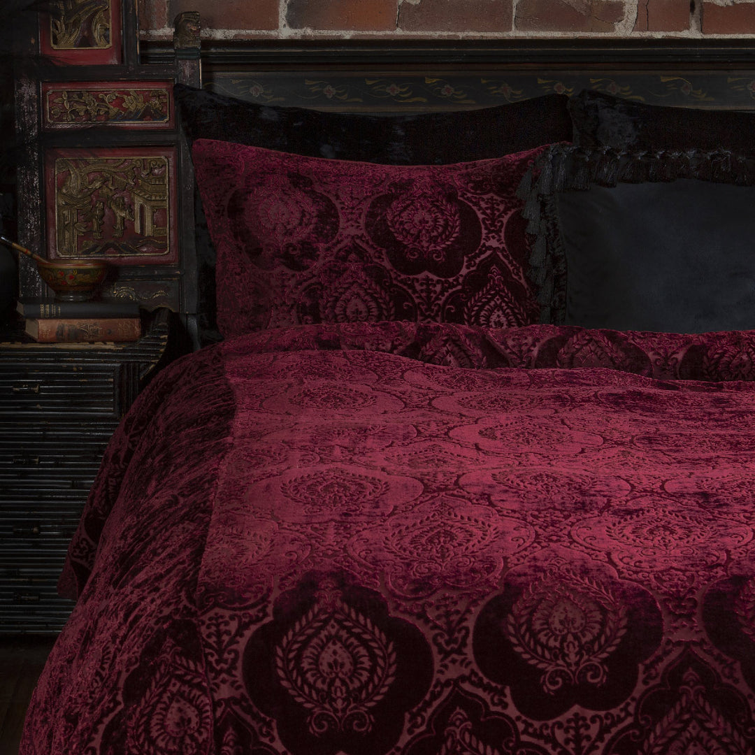 Damask Velvet Pillowcases - Blood Red